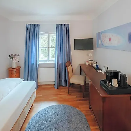 La Am Starnberger Hotel 4*